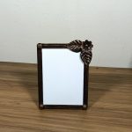 Çiçek Desenli Fotoğraf Çervesi